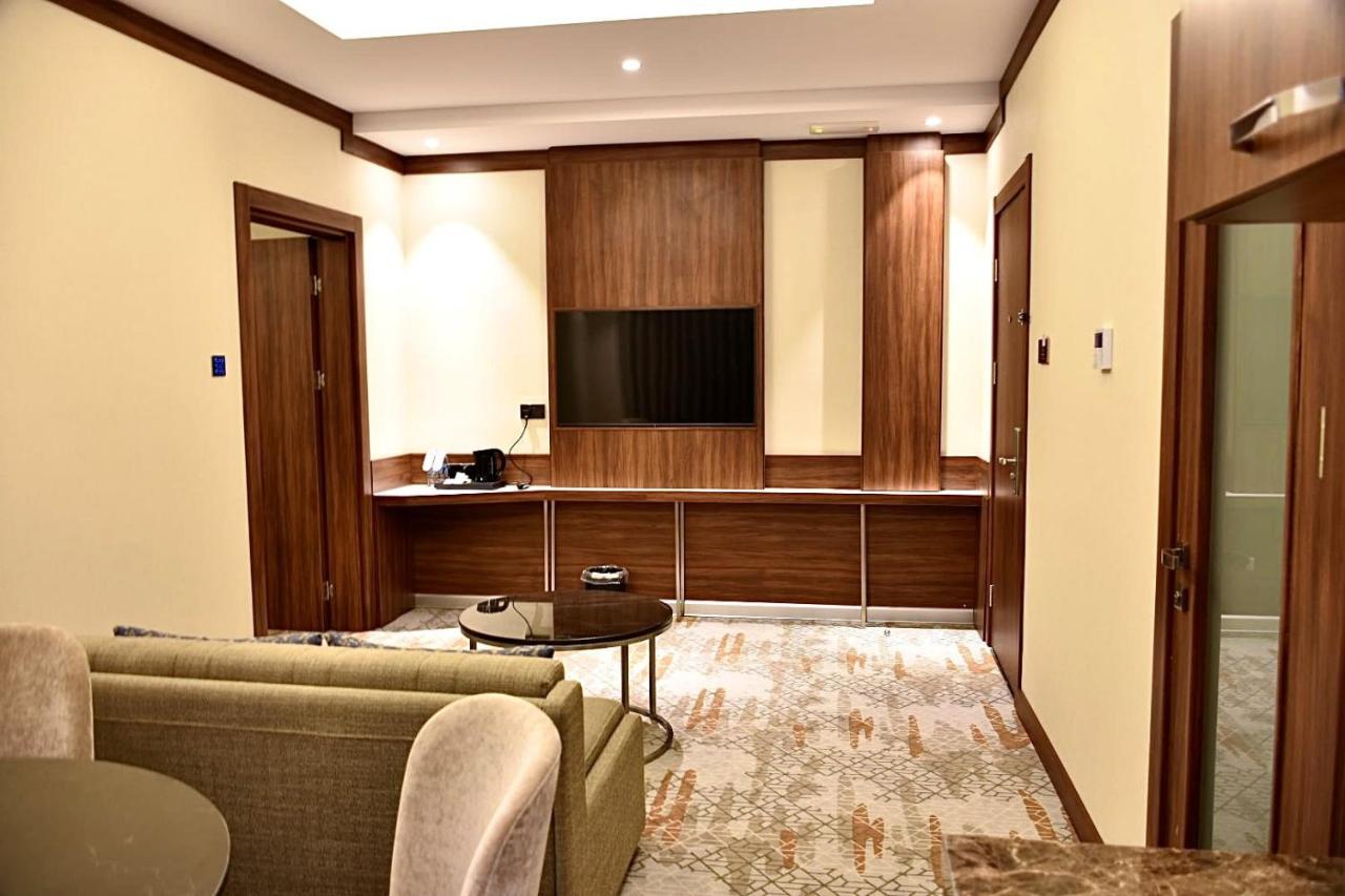 Royal Vista Hotel عبري المظهر الخارجي الصورة