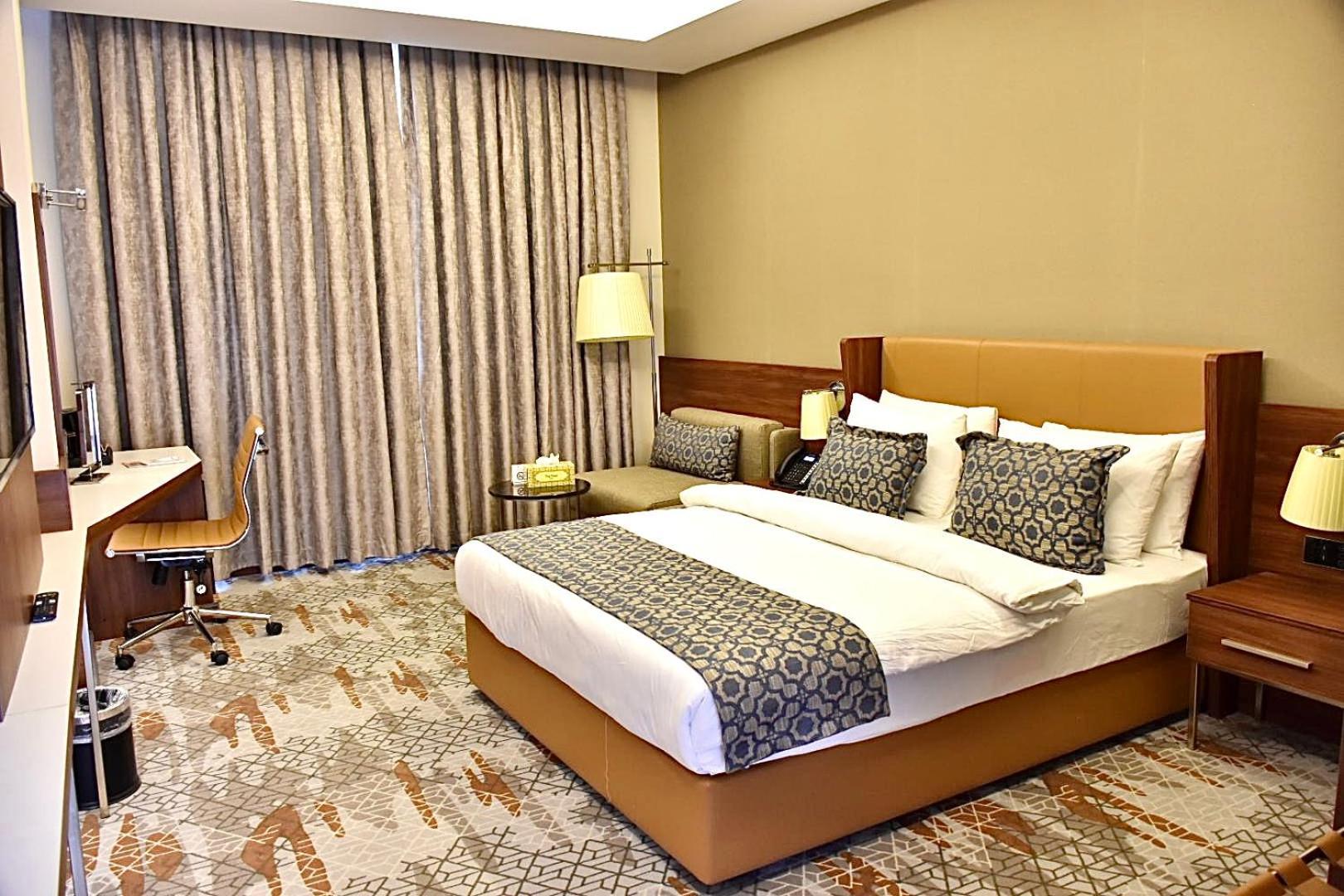 Royal Vista Hotel عبري المظهر الخارجي الصورة